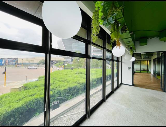 457M² OFFICE TO LET IN WATERFALL